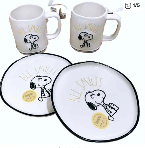 Rae Dunn Snoopy Peanuts Mug Set - White, Black, and Gold - Picture 4 of 4